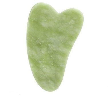 Gua Sha Jade Verde BeautYou - herramienta de masaje facial forma corazon